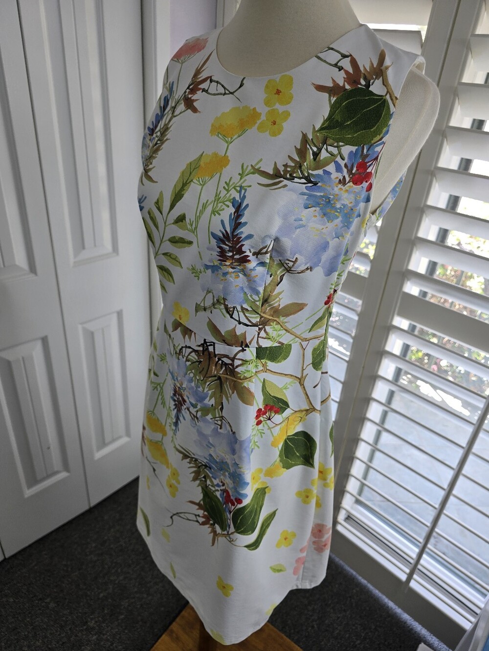 FOND White Floral Botanical Sleeveless A-Line Dress - Picture 3 of 9